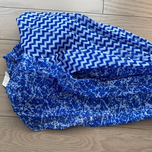 Blossom Boutique Blue Patterned Infinity Scarf - Picture 4 of 8